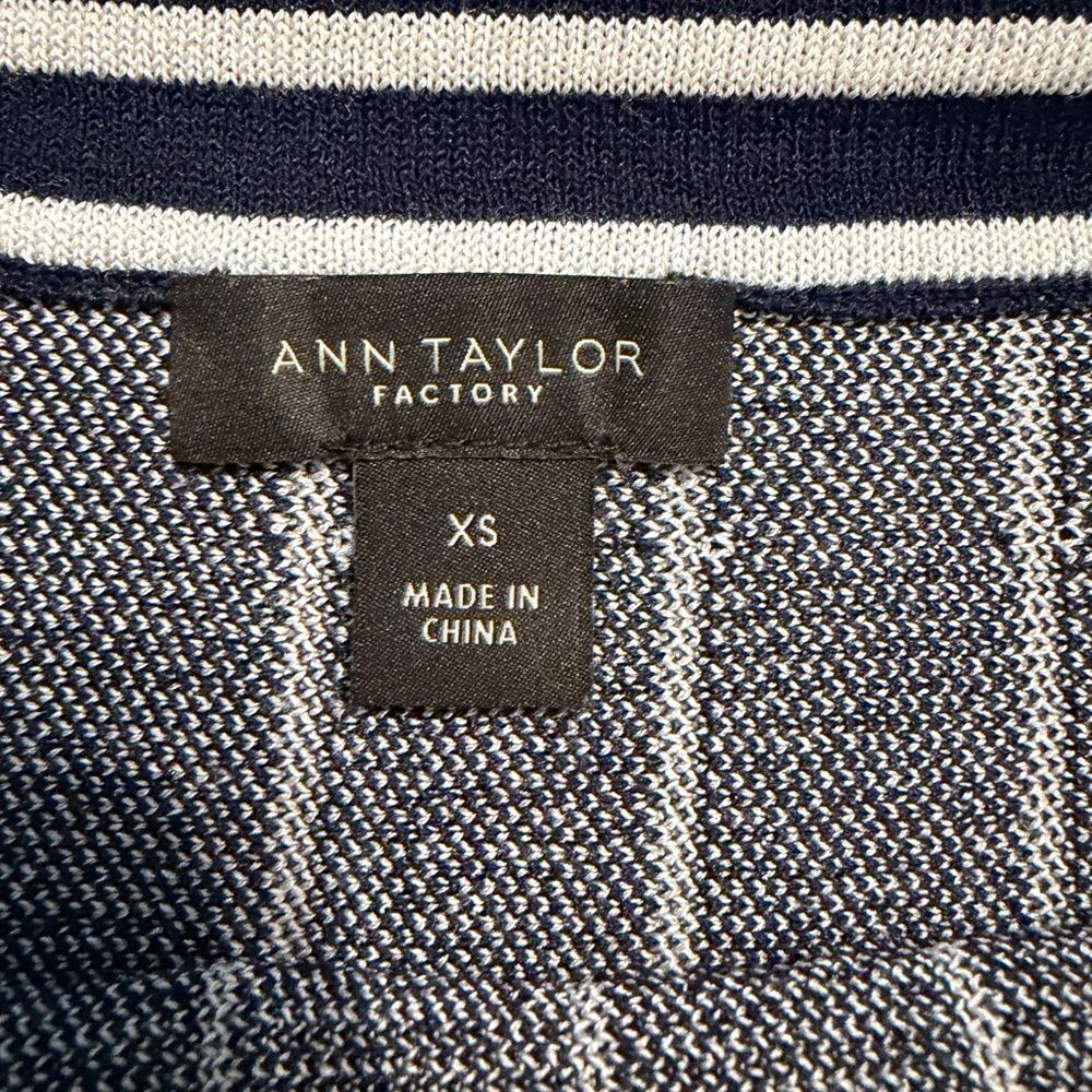 Ann Taylor Navy and White Knit A-Line Skirt - Picture 4 of 7